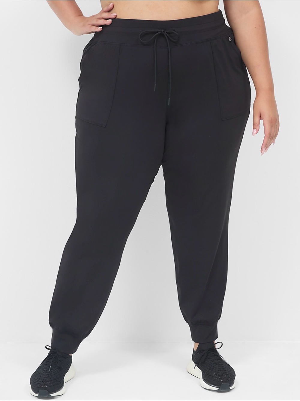 Rae Mode Women's Black Jogger Pants